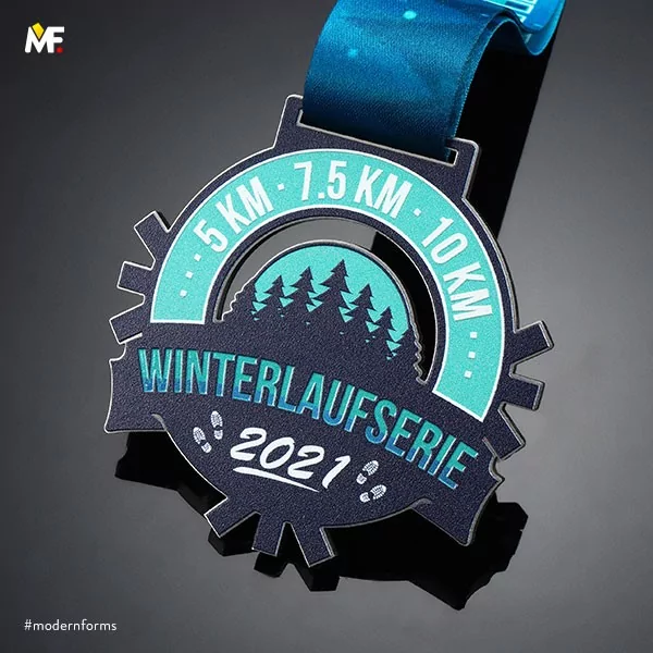 Medaille mit Waldmotiv und Winterlaufserie Beschriftung
